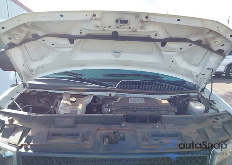 2021 Chevrolet Express Cargo Rwd 2500 Regular Wheelbase Wt from USA, damaged, VIN 1GCWGAFP2M1217890